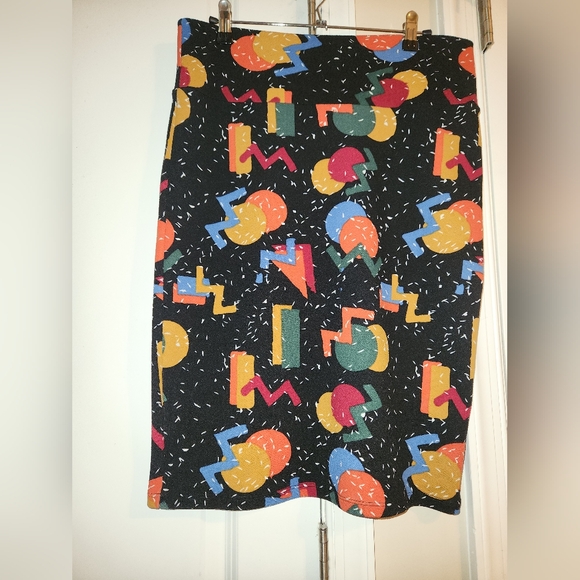 LulaRoe - Picture 2 of 2